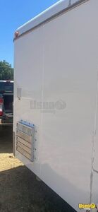 2009 16x8 Pet Care / Veterinary Truck Insulated Walls Texas for Sale