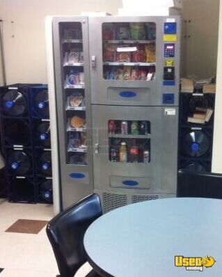 2009 2009 Planet Antares / Purco Corp Combo Vending Machine New York for Sale
