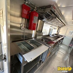 2009 3500 All-purpose Food Truck Diamond Plated Aluminum Flooring California Gas Engine for Sale