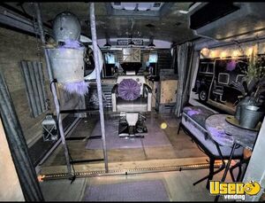 2009 3500 Mobile Hair & Nail Salon Truck Air Conditioning New Hampshire Gas Engine for Sale