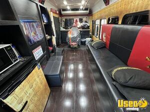 2009 4500 Mobile Hair & Nail Salon Truck 37 Colorado Diesel Engine for Sale