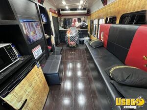 2009 4500 Mobile Hair & Nail Salon Truck 39 Colorado Diesel Engine for Sale