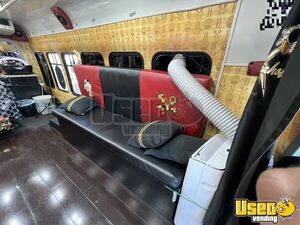 2009 4500 Mobile Hair & Nail Salon Truck 46 Colorado Diesel Engine for Sale