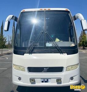 2009 9700 Coach Bus Wheelchair Lift California Diesel Engine for Sale