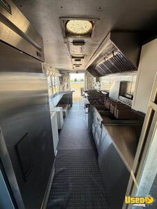 2009 All-purpose Food Truck Stovetop Illinois Diesel Engine for Sale