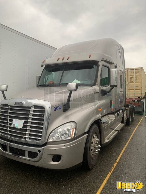 2009 Cascadia Freightliner Semi Truck British Columbia for Sale