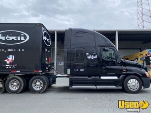 2009 Cascadia Freightliner Semi Truck North Carolina for Sale