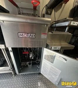 2009 E-350 All-purpose Food Truck Work Table Texas Gas Engine for Sale