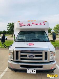 2009 E-450 All Purpose Food Truck Ice Cream Truck Cabinets Texas Gas Engine for Sale