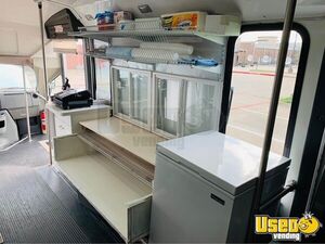 2009 E-450 All Purpose Food Truck Ice Cream Truck Upright Freezer Texas Gas Engine for Sale