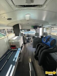 2009 E-450 Pet Grooming Bus Pet Care / Veterinary Truck Diesel Engine New York Diesel Engine for Sale