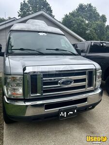 2009 E350 Pet Care / Veterinary Truck Cabinets Indiana Gas Engine for Sale