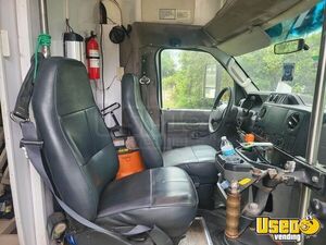2009 E350 Pet Grooming Truck Pet Care / Veterinary Truck 6 Florida Diesel Engine for Sale
