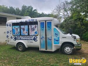 2009 E350 Pet Grooming Truck Pet Care / Veterinary Truck Air Conditioning Florida Diesel Engine for Sale
