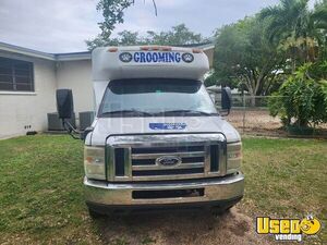 2009 E350 Pet Grooming Truck Pet Care / Veterinary Truck Interior Lighting Florida Diesel Engine for Sale