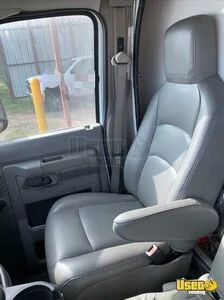 2009 E350 Pizza Food Truck Work Table Texas for Sale