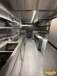 2009 E450 All-purpose Food Truck Deep Freezer Ontario for Sale