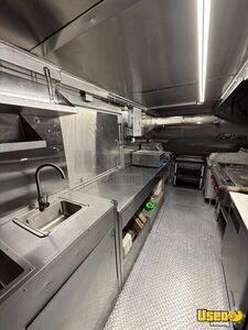 2009 E450 All-purpose Food Truck Prep Station Cooler Ontario for Sale
