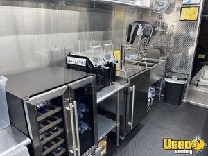 2009 E450 All-purpose Food Truck Reach-in Upright Cooler Indiana Gas Engine for Sale