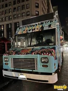 2009 E450 Super Duty Van All-purpose Food Truck Exterior Customer Counter New York Gas Engine for Sale