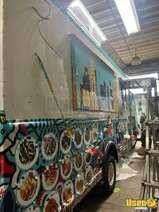 2009 E450 Super Duty Van All-purpose Food Truck Insulated Walls New York Gas Engine for Sale