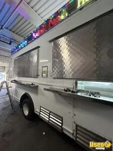 2009 E450 Super Duty Van All-purpose Food Truck Surveillance Cameras New York Gas Engine for Sale