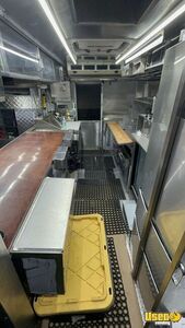 2009 Ecoline All-purpose Food Truck Diamond Plated Aluminum Flooring New York Diesel Engine for Sale