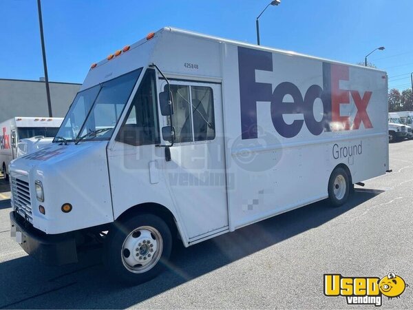 2009 Empty Step Van Stepvan Maine Gas Engine for Sale