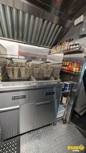 2009 Express All-purpose Food Truck Exterior Customer Counter Connecticut Diesel Engine for Sale