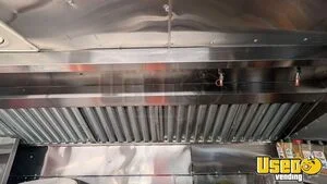 2009 Express All-purpose Food Truck Upright Freezer Connecticut Diesel Engine for Sale
