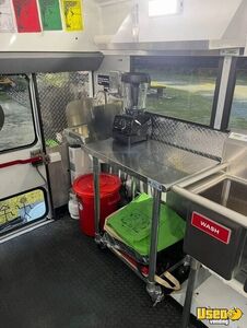 2009 Express G3500 Coffee & Beverage Truck Refrigerator Maryland Gas Engine for Sale