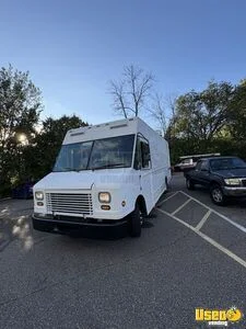 2009 Freightliner All-purpose Food Truck Concession Window Minnesota Diesel Engine for Sale