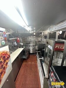 2009 Kitchen Food Truck All-purpose Food Truck Diamond Plated Aluminum Flooring Kentucky Gas Engine for Sale