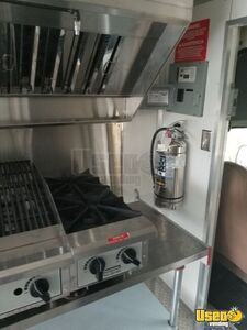 2009 Kitchen Food Truck All-purpose Food Truck Diamond Plated Aluminum Flooring Texas Gas Engine for Sale