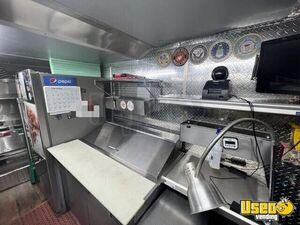 2009 Kitchen Food Truck All-purpose Food Truck Insulated Walls Kentucky Gas Engine for Sale