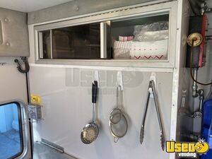 2009 M2 106 All-purpose Food Truck Hot Water Heater Florida Diesel Engine for Sale