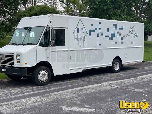 2009 Mobile Boutique Truck Mobile Boutique Illinois Gas Engine for Sale