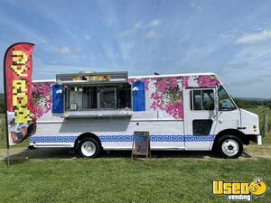 2009 Mt45 All-purpose Food Truck Diamond Plated Aluminum Flooring West Virginia Diesel Engine for Sale