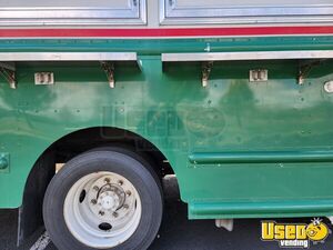2009 Mt45 All-purpose Food Truck Stainless Steel Wall Covers Colorado Diesel Engine for Sale