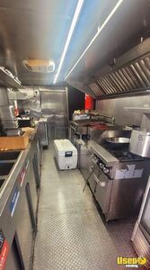 2009 Mt45 All-purpose Food Truck Stainless Steel Wall Covers Florida Diesel Engine for Sale