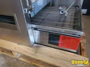 2009 Mt55 All-purpose Food Truck Pizza Oven Missouri Diesel Engine for Sale