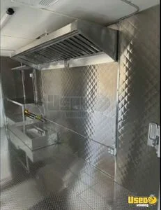 2009 Mt55 All-purpose Food Truck Refrigerator Missouri Diesel Engine for Sale