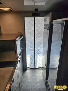 2009 P42 All-purpose Food Truck Warming Cabinet Ohio Diesel Engine for Sale