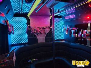 2009 Party Bus Party Bus Transmission - Automatic North Dakota Gas Engine for Sale