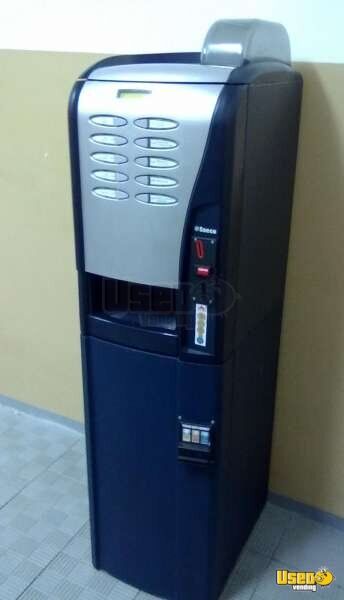 2009 Saeco 200 Electronic Coffee Hot Beverage Vending Machines