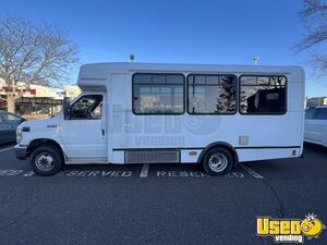 2009 Shuttle Bus Shuttle Bus 3 Pennsylvania Gas Engine for Sale