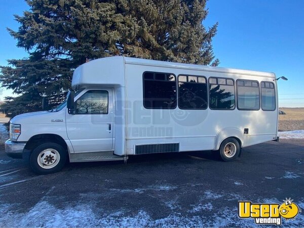 2009 Shuttle Bus Shuttle Bus South Dakota Gas Engine for Sale