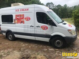 2009 Sprinter Ice Cream Truck Ice Cream Truck Removable Trailer Hitch North Carolina Diesel Engine for Sale