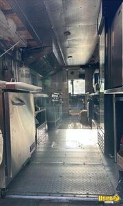 2009 Step Van Kitchen Food Truck All-purpose Food Truck Diamond Plated Aluminum Flooring Florida Gas Engine for Sale