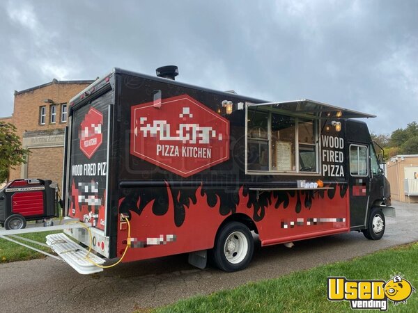 2009 Tk Pizza Food Truck Ohio Diesel Engine for Sale
